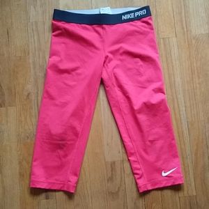 Nike Pro Cropped Leggings